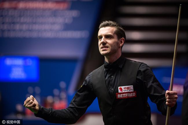 巴斯与佩林 巴斯与佩林