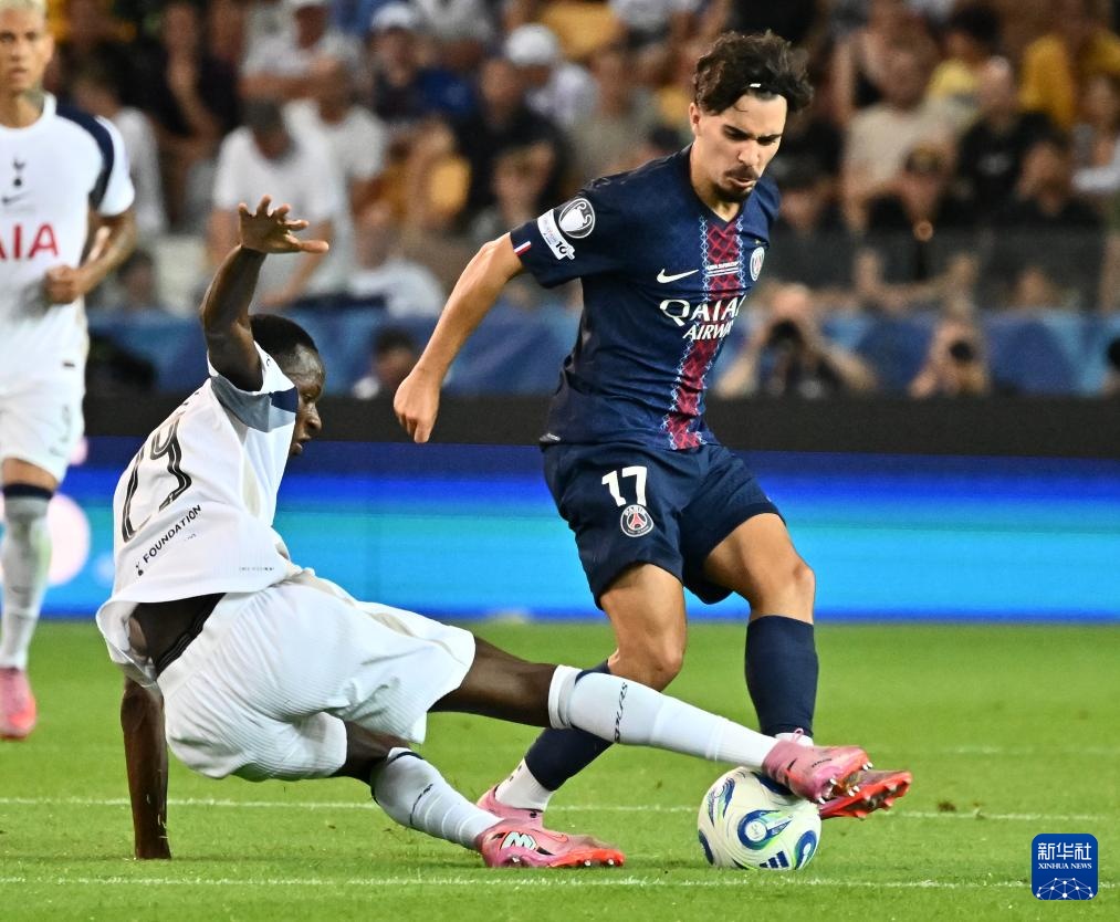 在塔图姆受 在塔图姆受