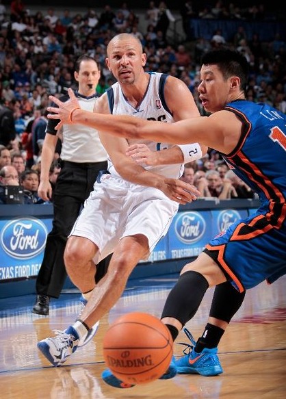 发球迷和媒 发球迷和媒