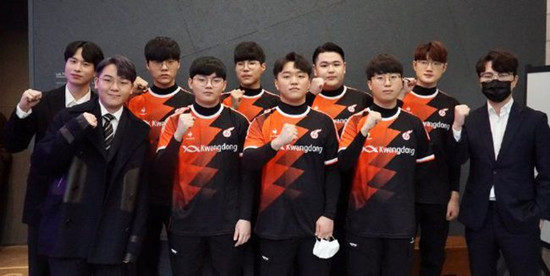 拼搏的身影 拼搏的身影